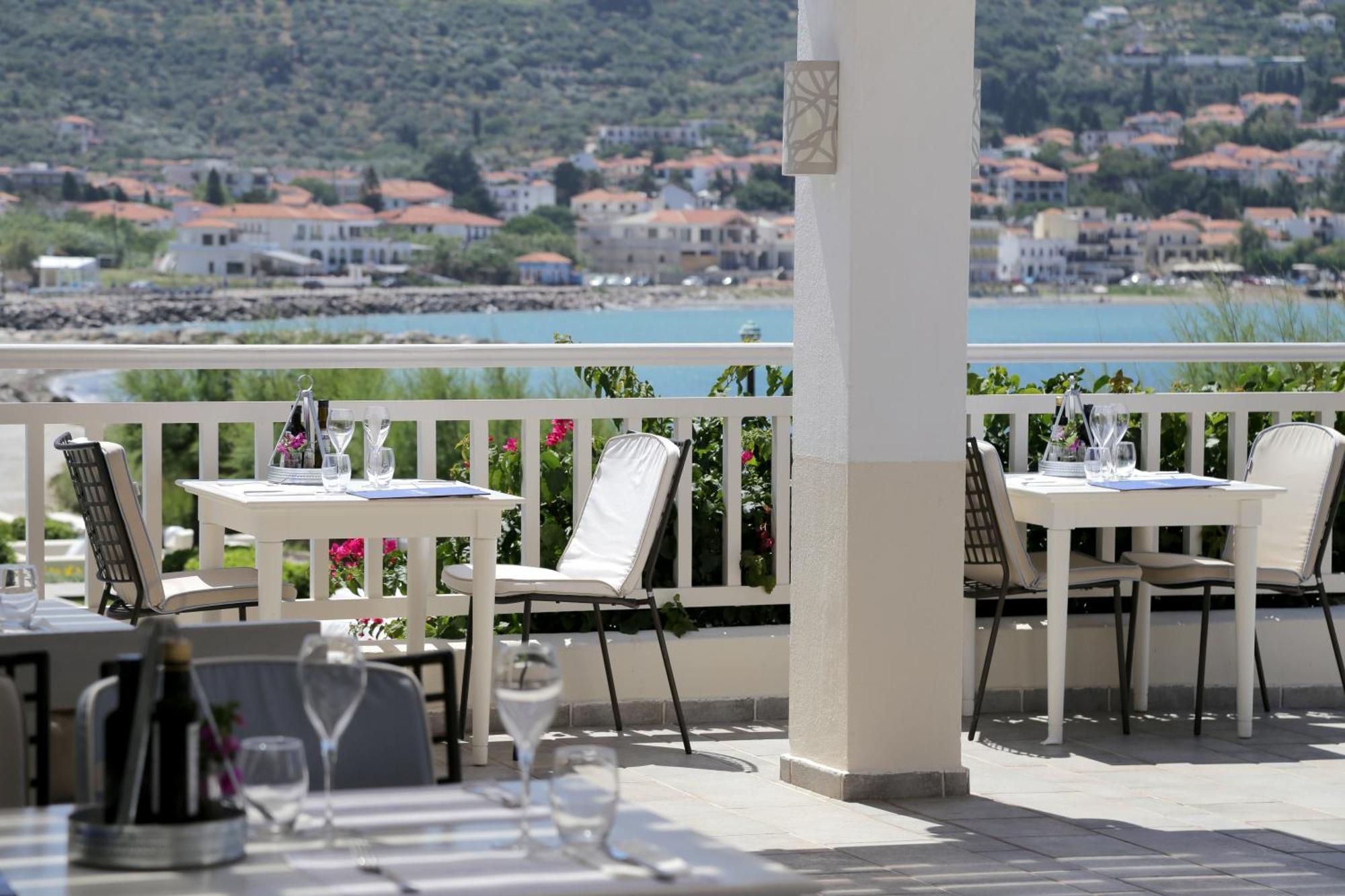 Skopelos Village Hotel Экстерьер фото