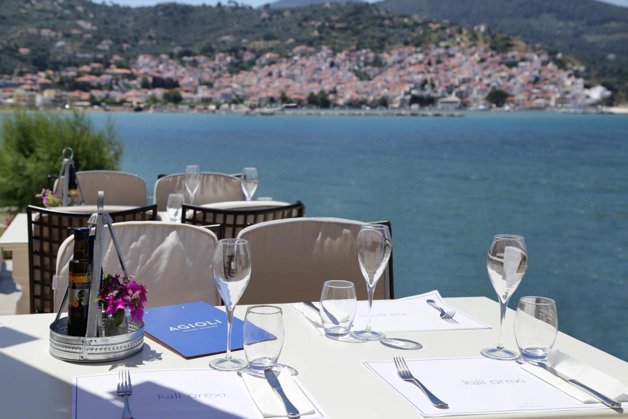 Skopelos Village Hotel Экстерьер фото
