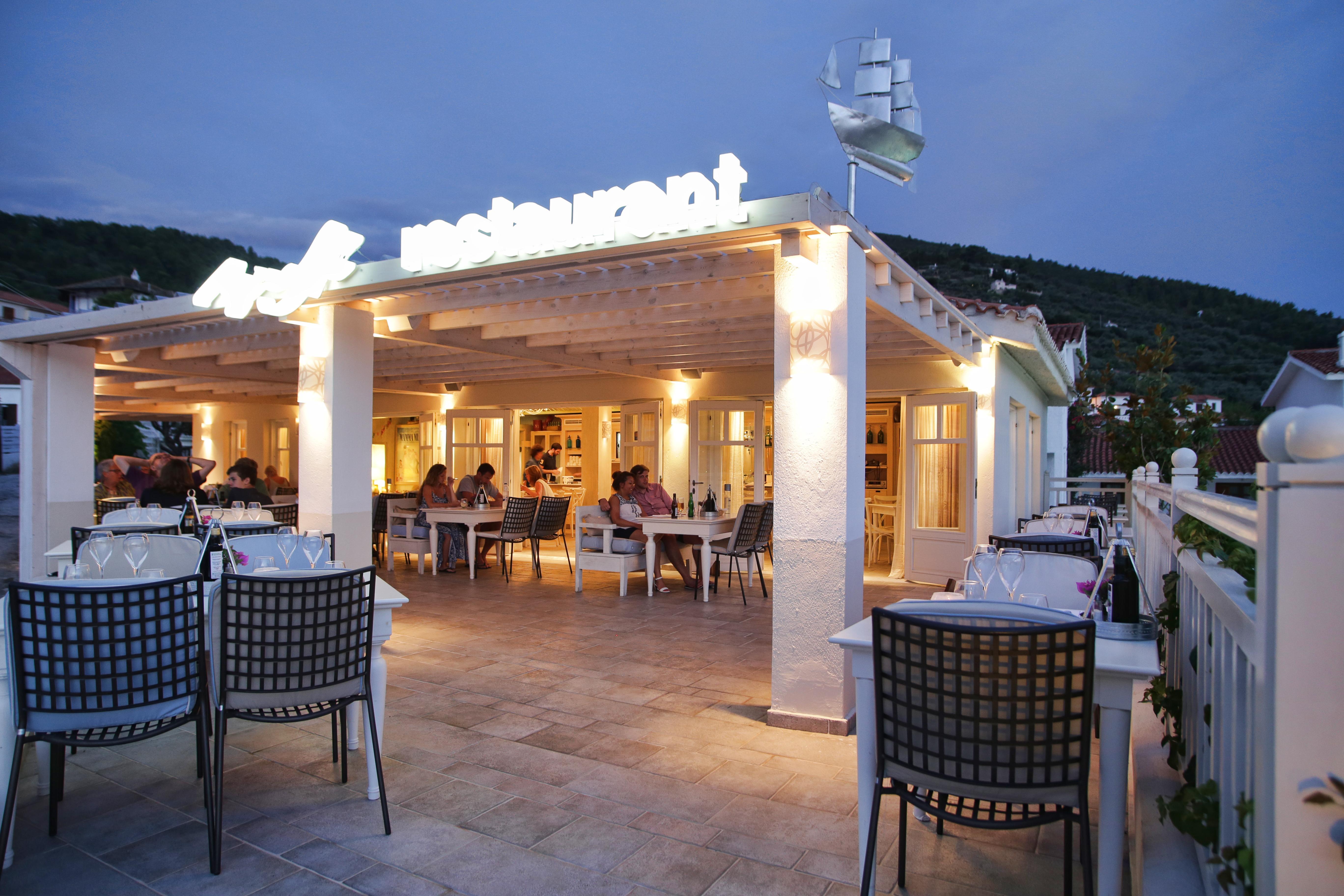 Skopelos Village Hotel Экстерьер фото
