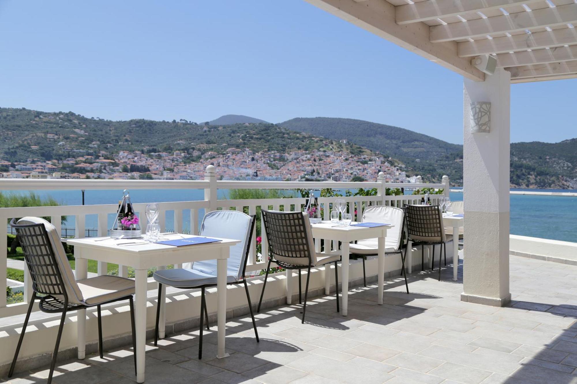 Skopelos Village Hotel Экстерьер фото