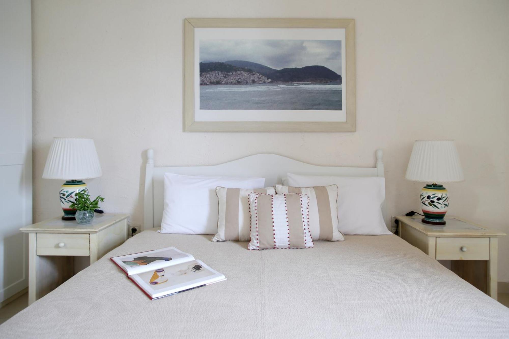 Skopelos Village Hotel Экстерьер фото