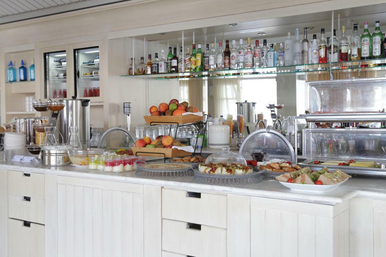 Skopelos Village Hotel Экстерьер фото